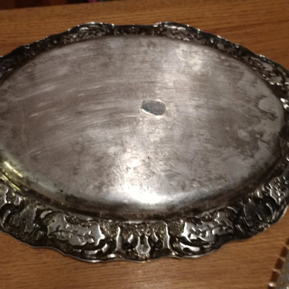 VINTAGE SILVERPLATE Regencycore Tray & Cut Crystal Insert